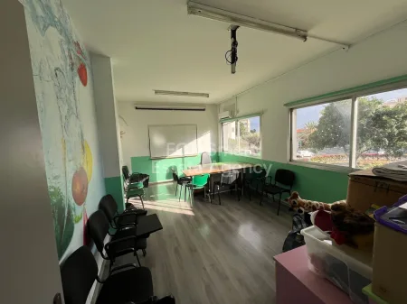 Γραφείο προς ενοικίαση