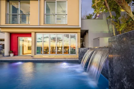 Bungalow for sale