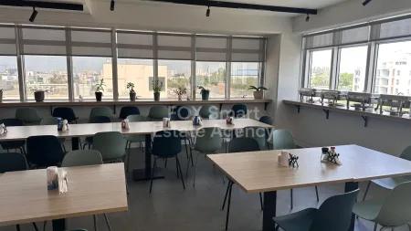 Γραφείο προς ενοικίαση