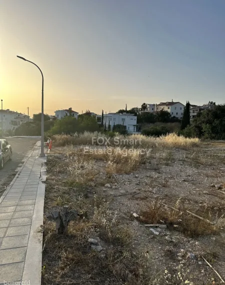 Жилой участок на продажу