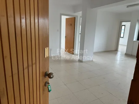 Γραφείο προς ενοικίαση