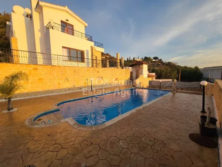 Bungalow for sale