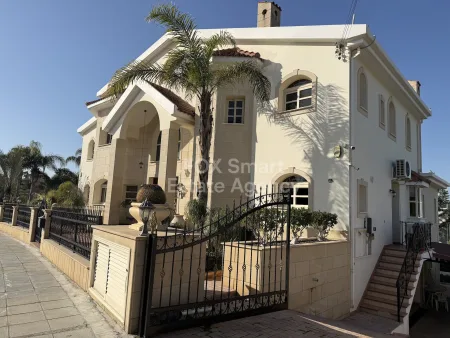 Bungalow for sale