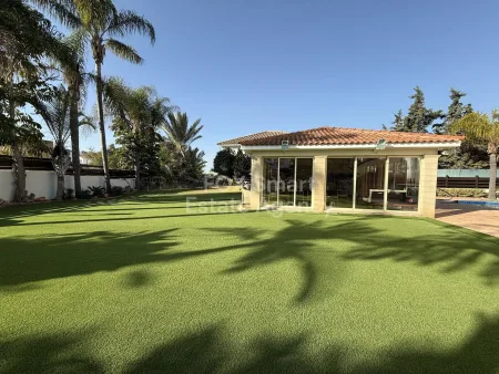 Bungalow for sale