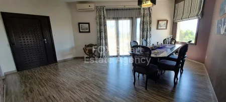 Bungalow for sale