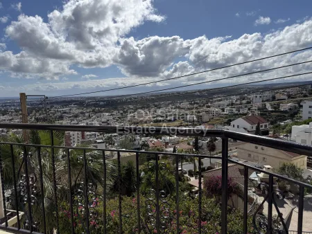 Detached House for rent