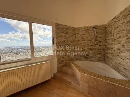 Detached House for rent