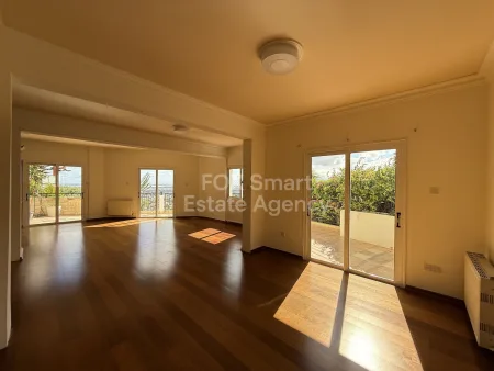 Detached House for rent