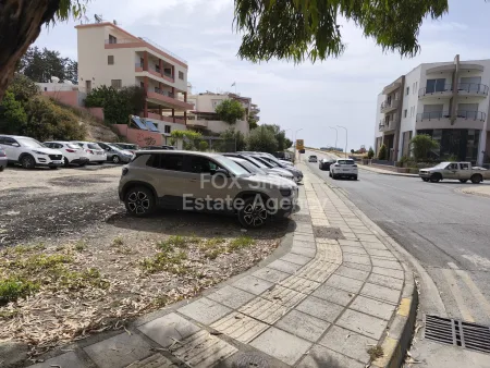 קרקע למגורים למכירה