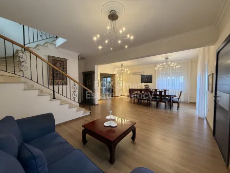 Detached House for rent