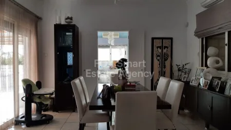 בונגלו למכירה