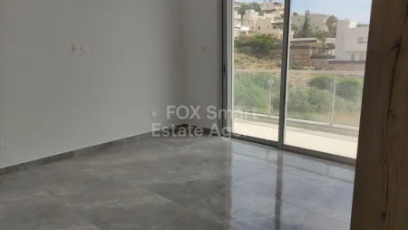 Μπανγκαλόου προς πώληση