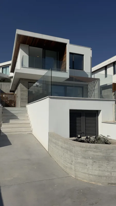 Villa zum Kauf