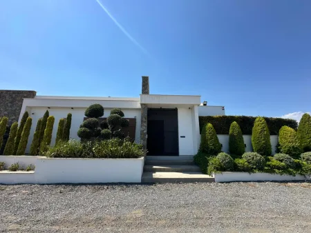 Villa zum Kauf