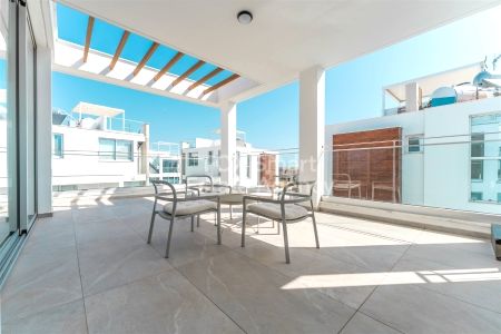 דירה דו-מפלסית למכירה