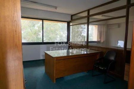 Γραφείο προς πώληση