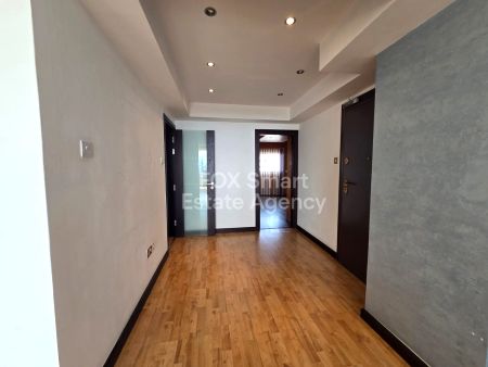 Γραφείο προς ενοικίαση