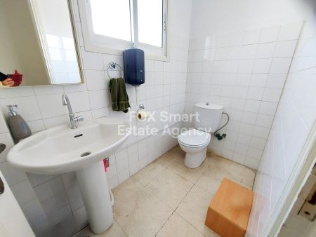 Γραφείο προς ενοικίαση