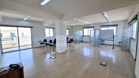 Γραφείο προς ενοικίαση