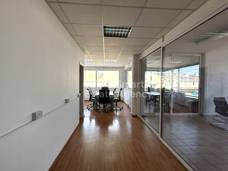 Γραφείο προς ενοικίαση