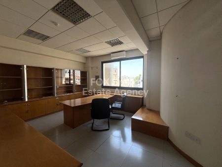 קפסאלוס, לימסול