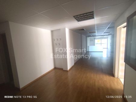 Γραφείο προς ενοικίαση