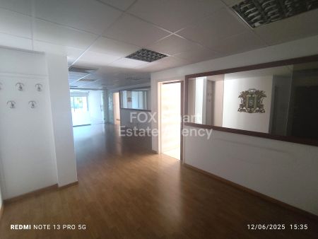 Γραφείο προς ενοικίαση