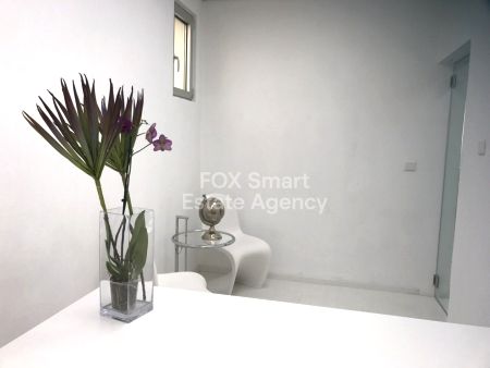 Γραφείο προς ενοικίαση