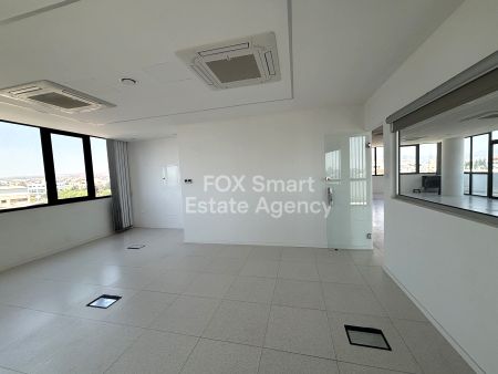 Γραφείο προς ενοικίαση