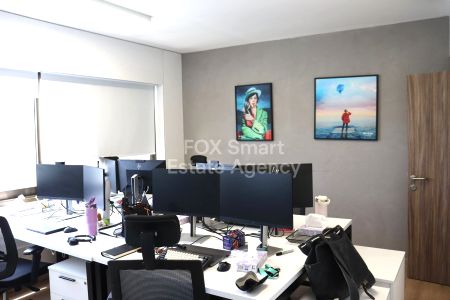 Γραφείο προς ενοικίαση