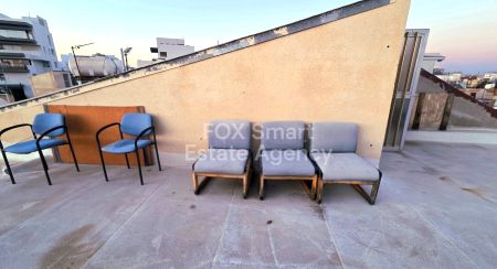 Γραφείο προς ενοικίαση