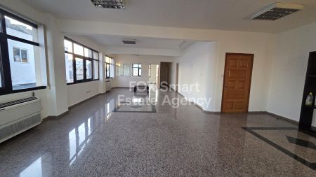 Thumbnail 1 Propiedad Comercial En Alquiler Chipre