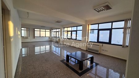 Thumbnail 3 Propiedad Comercial En Alquiler Chipre