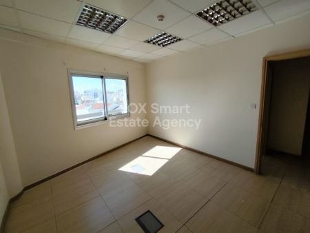Γραφείο προς ενοικίαση