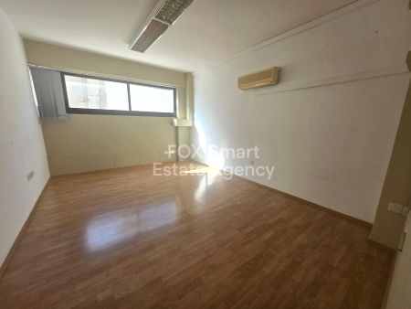 Thumbnail 2 Commercial Property In Affitto Limassol