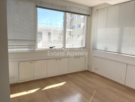 Thumbnail 1 Propiedad Comercial En Alquiler Nicosia