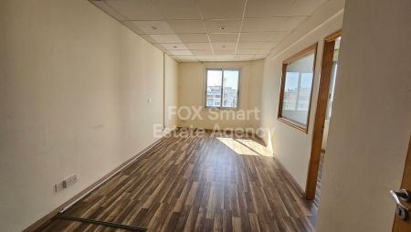 Γραφείο προς ενοικίαση