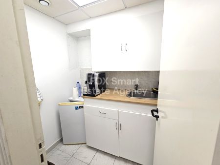 Γραφείο προς ενοικίαση