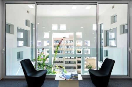 Γραφείο προς ενοικίαση