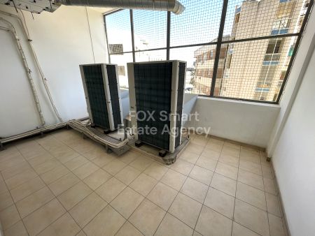 Γραφείο προς ενοικίαση