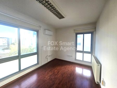 Thumbnail 5 Biuro Do Wynajęcia W Cypr