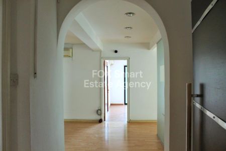 Γραφείο προς ενοικίαση