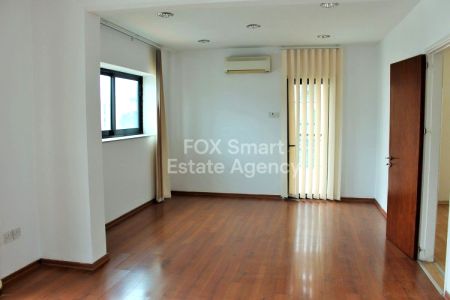 Γραφείο προς ενοικίαση