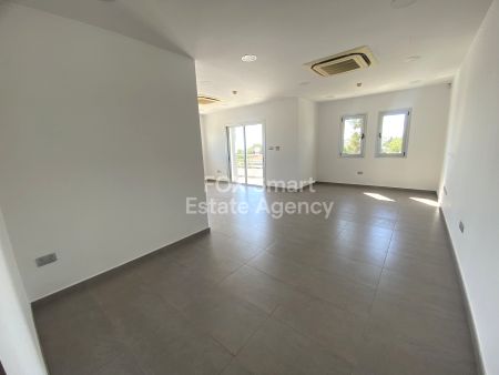 Thumbnail 2 Commercial Property In Affitto Paphos