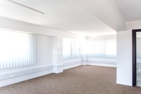 Thumbnail 5 Εμπορικό Ακίνητο Προς Ενοικίαση Λεμεσος