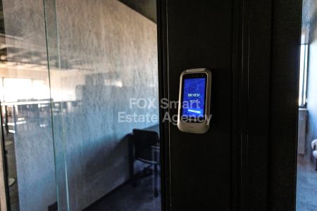 Γραφείο προς πώληση