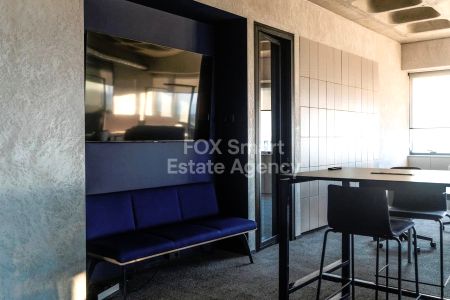 Γραφείο προς πώληση