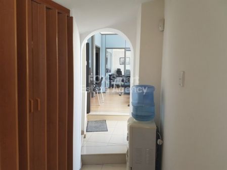 בניין למכירה