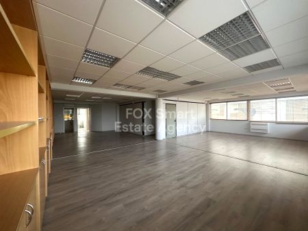 משרד למכירה