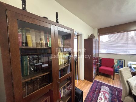 משרד למכירה